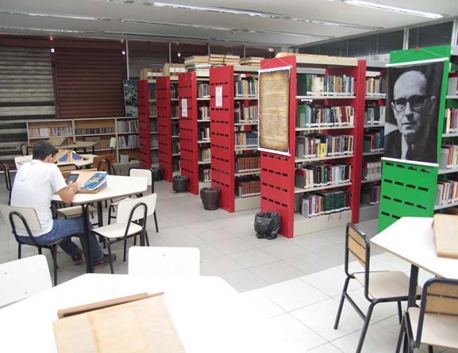 Doações podem ser entregues na biblioteca, na rua Dr. Querubino, 342, Centro
