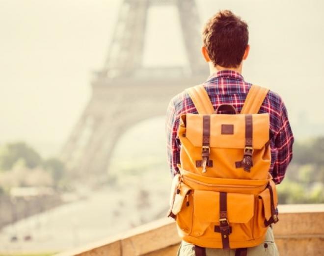 Antes de tudo, é indispensável saber em quais países é possível tirar o visto que permite trabalhar com o de estudar