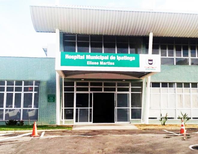 A capacitação é realizada no auditório do Hospital Municipal Eliane Martins, reunindo médicos e técnicos de 13 municípios 