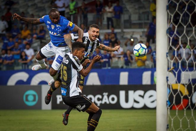 Sassá marcou o gol de empate no início do segundo tempo