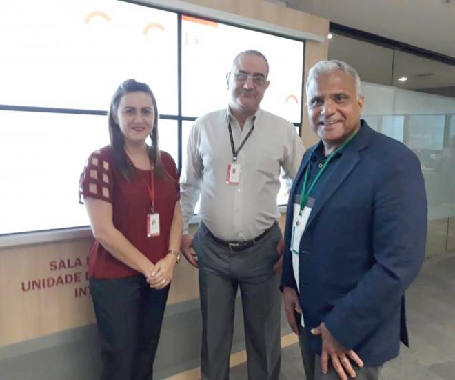 O prefeito Nardyello Rocha reuniu-se nessa terça-feira com a diretora de Operações, Christiane Lazzarotti, e o superintendente de Gestão das UAIs, Itaner Debossan