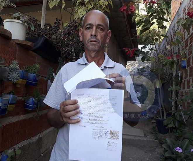 Atamaro Dias Terra afirma que não invadiu o terreno e que não foi avisado, durante a construção, de que o local era proibido  