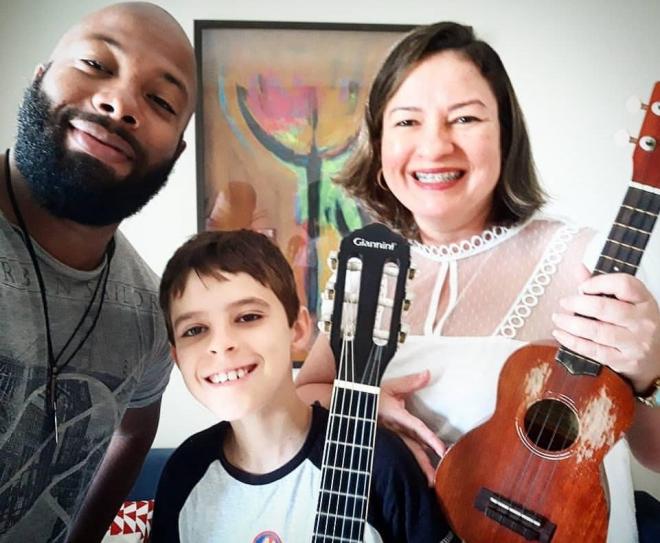 A jornalista Fernanda Carvalho já faz planos para também se dedicar ao aprendizado de um instrumento