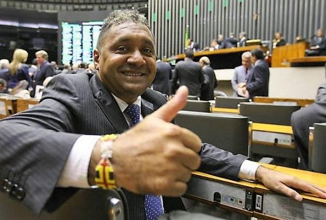 Tiririca é reeleito para o terceiro mandato 