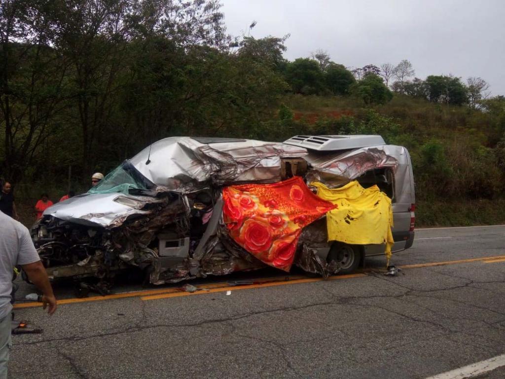 Acidente aconteceu nesse trecho da BR-318, em São Gonçalo do Rio Abaixo 