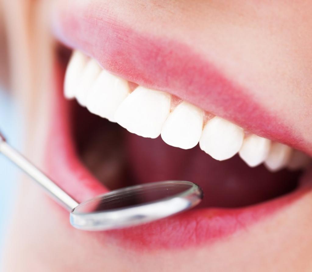 Os efeitos do Diabetes na saúde bucal: Saiba como identificar e tratar ...
