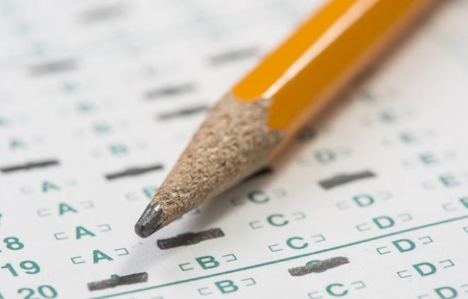 Vagas são para as áreas de Educação e Saúde