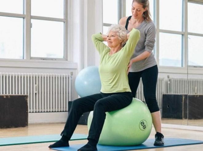 É importante ressaltar que algumas modalidades de pilates, principalmente as mais recentes, não são indicadas para todas as pessoas
