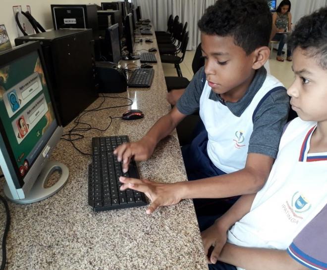 De forma lúdica e pedagógica, recurso tecnológico estimula estudantes a transformarem informação em conhecimento