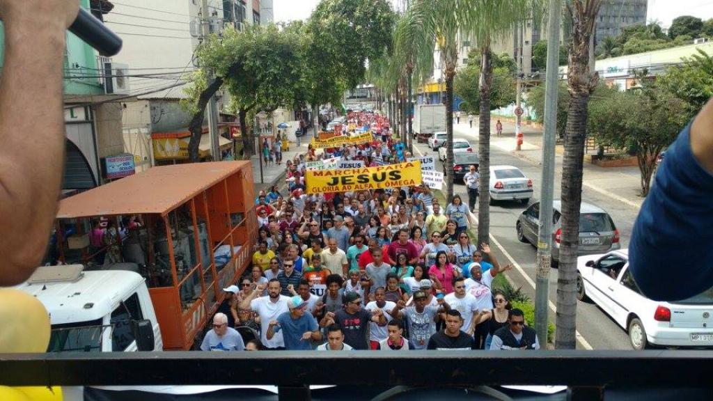 Marcha para Jesus percorreu ruas no Centro de Ipatinga