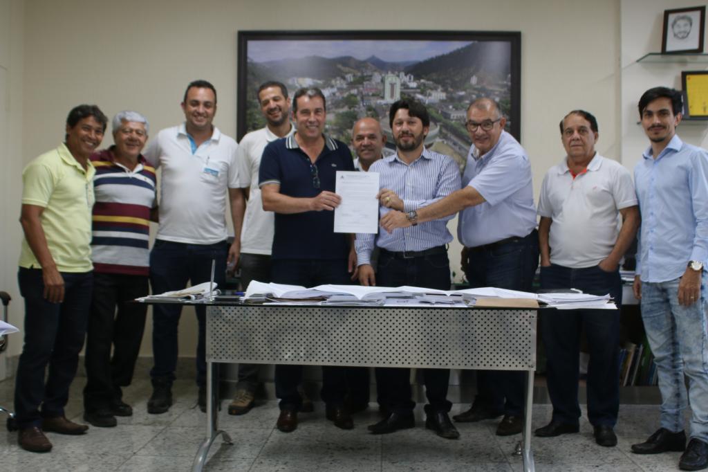 Prefeito Douglas Willkys recebeu o empresário que vai instalar um supermercado no bairro Olaria