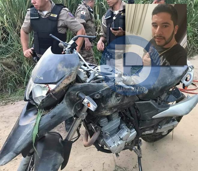 Mateus Henrique era um dos ocupantes da moto; ele morreu no atropelamento pela viatura policial da qual fugia 