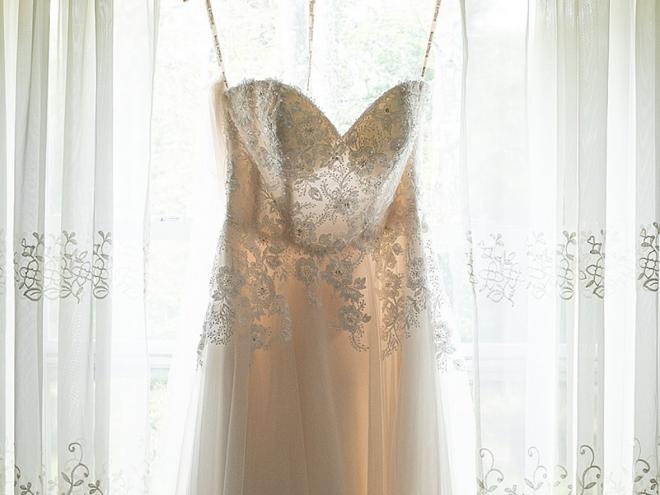 Contrato previa entrega de vestido em condições de uso para o casamento
