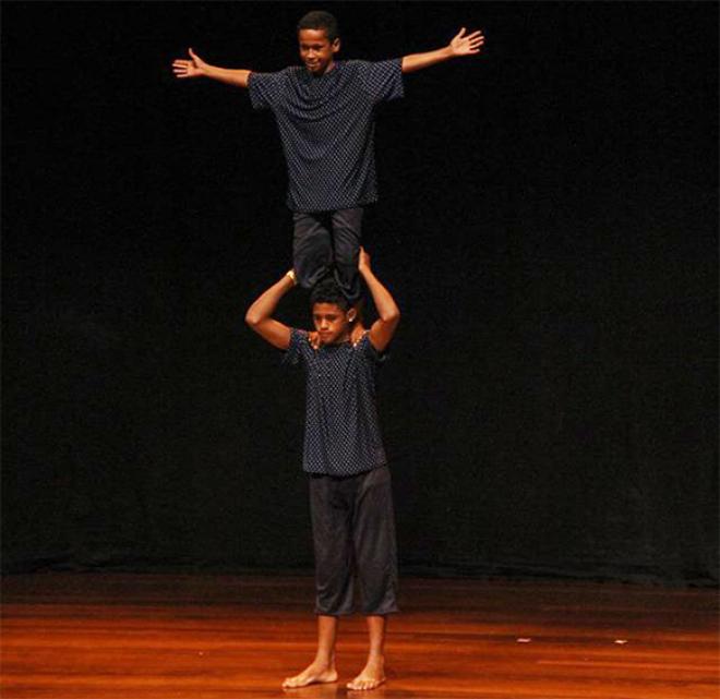 O ponto de cultura leva o ensino da arte a vários públicos