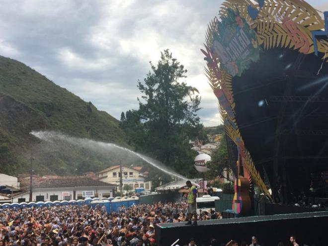 Cinco mil pessoas lotaram o Espaço Folia
