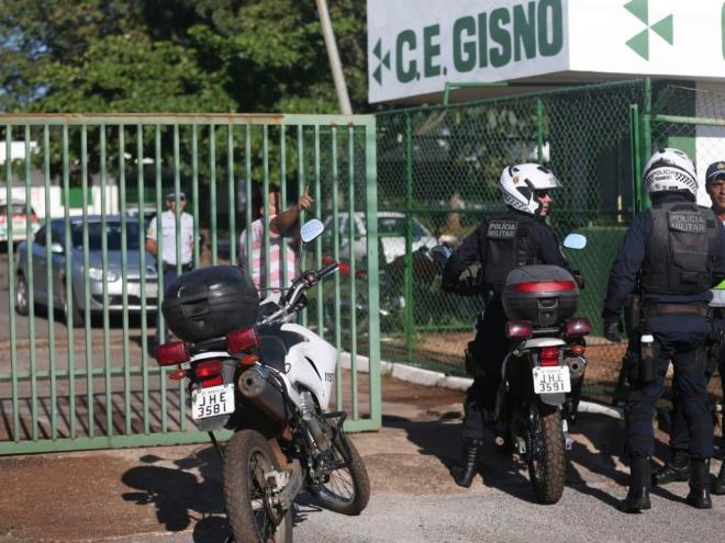 A Polícia Civil informou que o caso será submetido à apreciação judicial e os menores poderão responder por ameaça e incitação ao crime 