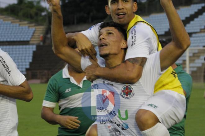 Erick foi o responsável por fazer o gol do Ipatinga, aos 45 minutos do segundo tempo