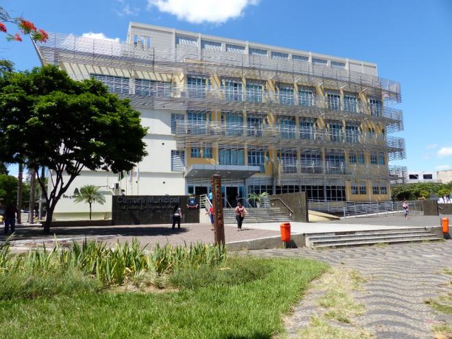 A carta de renúncia do vereador Andrade foi protocolada na Câmara de Ipatinga no início da tarde desta quarta-feira (27)