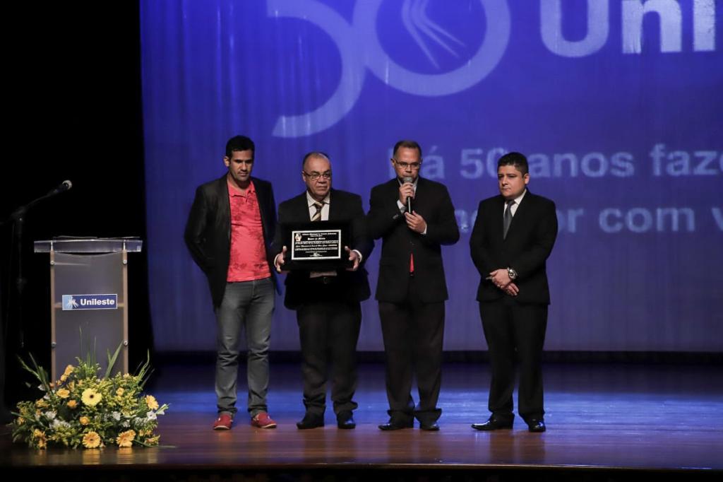 Câmara Municipal de Coronel Fabriciano entrega Diploma de Honra ao Mérito à Instituição.