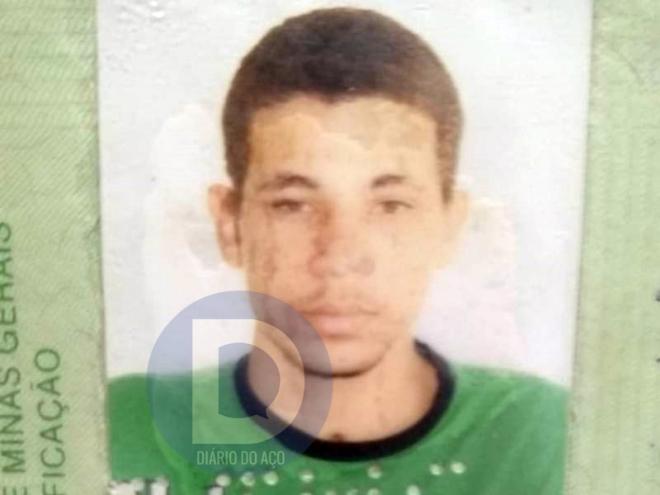 Vítima foi atingida com um tiro na nuca e morreu a caminho do hospital