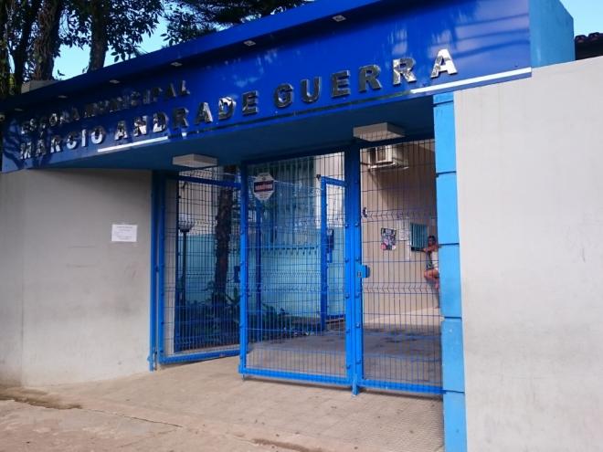 A filha de Vera Lúcia foi matriculada na Escola Márcio Andrade Guerra, no bairro Veneza, mas aguarda desde então por um professor de apoio