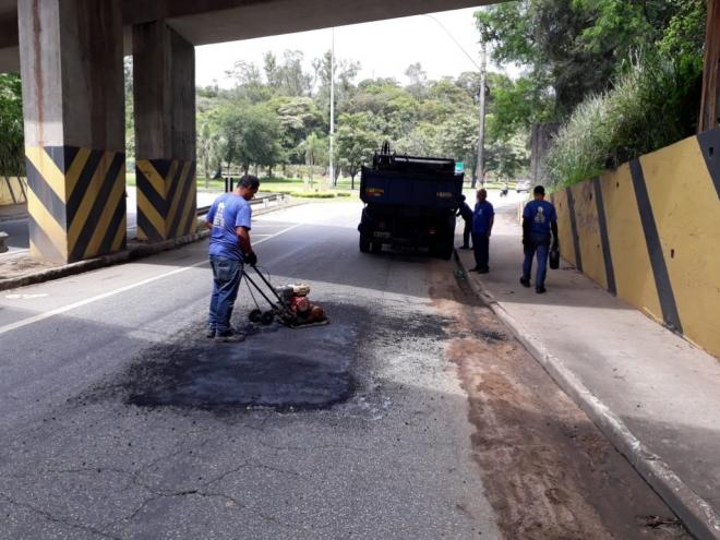 A gestão trabalha na captação de recursos para fazer um amplo recapeamento que deverá abranger mais de 75 quilômetros de vias, nos próximos meses