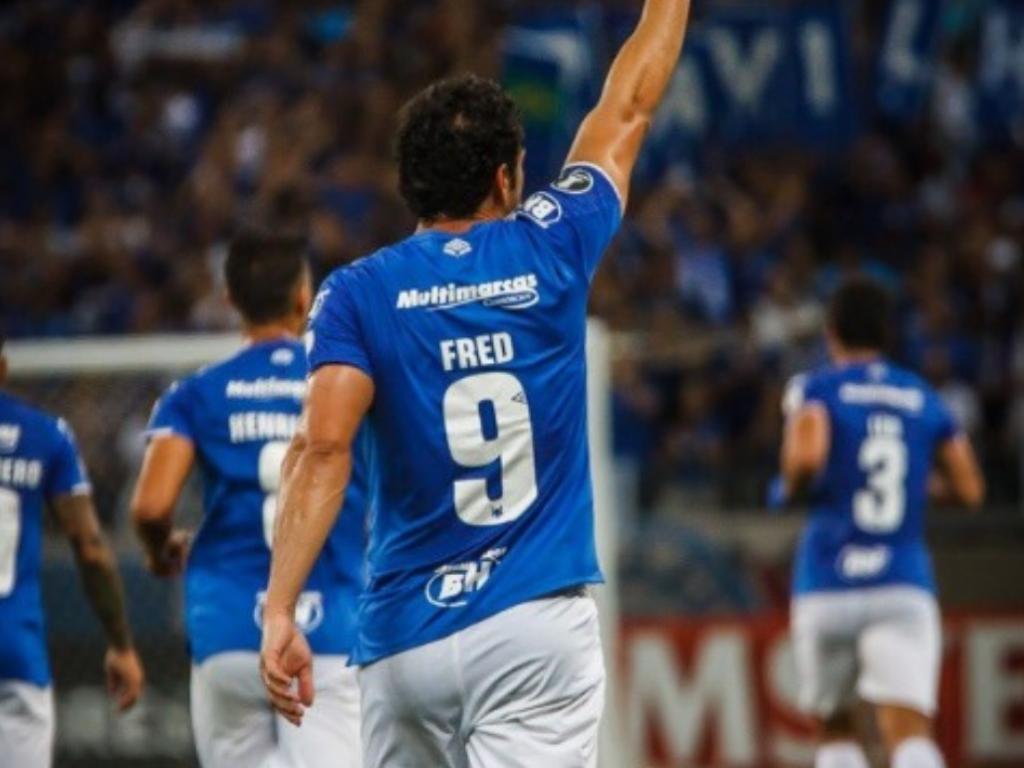 Fred marcou três gols na partida