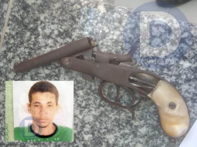 A arma, que teria sido usada na morte de Magno Orlando (detalhe), foi apreendida pela PM