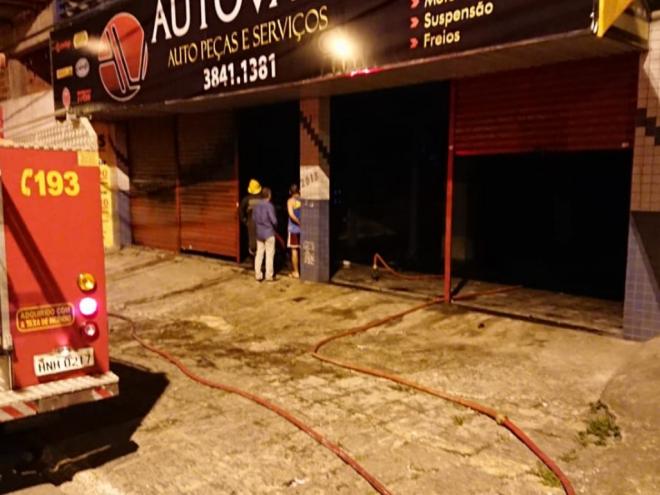 Todo estoque da loja foi destruído durante o incêndio