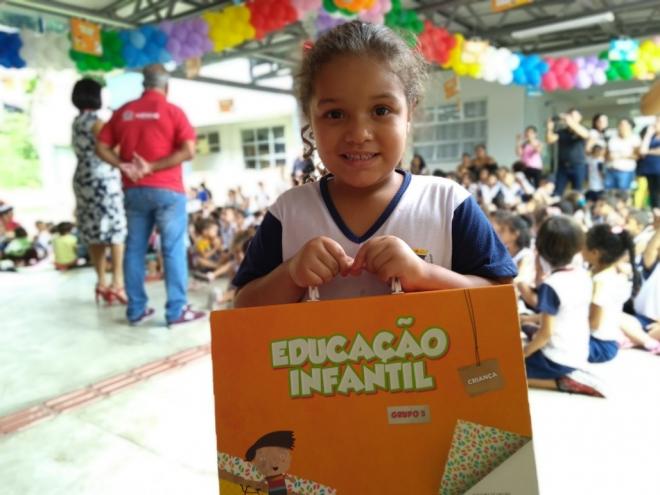 Educandários passam a ser atendidos experimentalmente com materiais didáticos e assessoramento do Sistema Positivo
