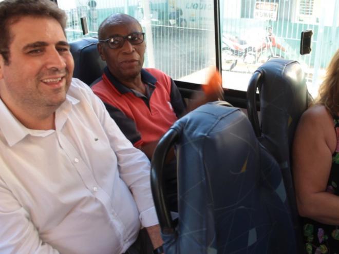 Marcos Vinicius ouviu reclamações dos passageiros e reafirmou que não vai autorizar reajuste da tarifa