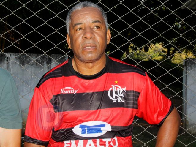 Com a humildade que sempre o marcou, o multicampeão Andrade diz preferir suas convicções a ser influenciado por dirigentes na escalação das equipes que dirige  