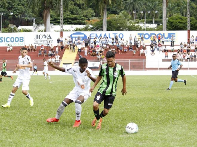 O Coelho saiu perdendo, mas virou o jogo e sagrou-se campeão ao bater o Galo por 3 a 1