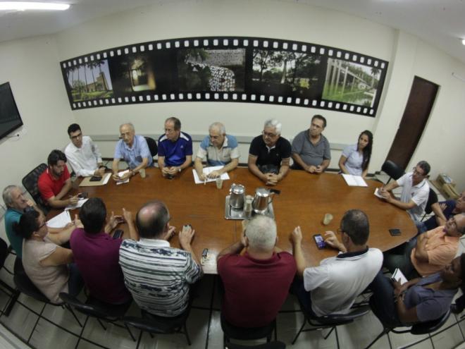 Decisão foi tomada para que, entre outras razões, a população tenha tempo para assimilar as modificações no trânsito