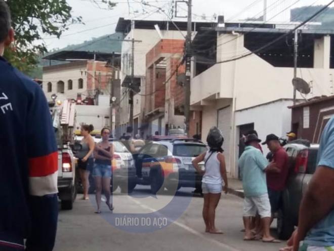 No vila Celeste, a vítima estava realizando um trabalho no telhado de uma casa