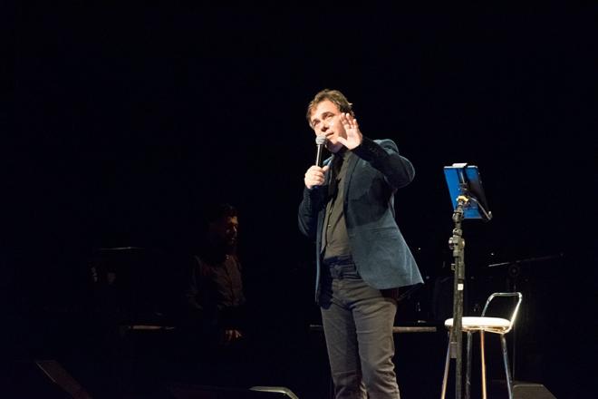 Elcio Rodrigues vai mostrar clássicos musicais de Roberto Carlos