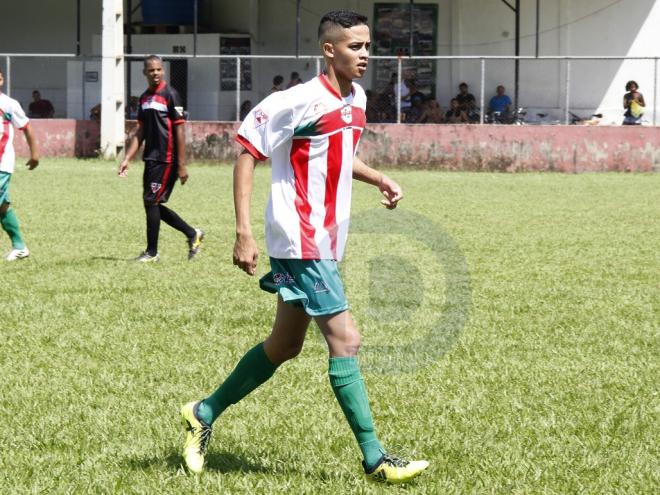 O lateral direito Gutierrez retorna ao time e será um dos mais acionados no jogo em Turmalina