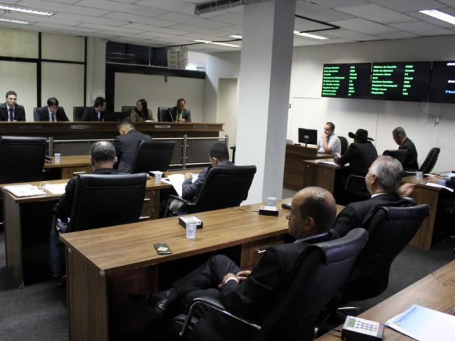 Com a aprovação unânime, Executivo está autorizado a contribuir com Liga Desportiva com R$ 90 mil