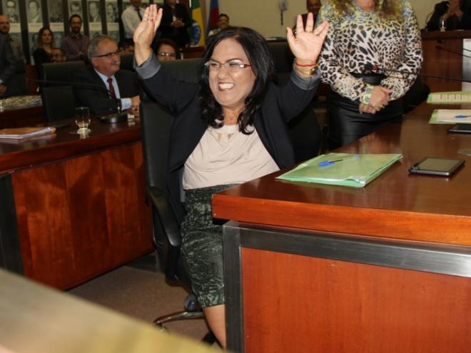 Rominalda substituirá o vereador Masinho no plenário da Casa Legislativa