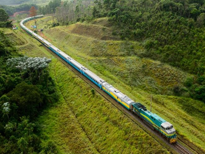 Trem de passageiros está suspenso no trecho BH/Barão desde o dia 16  