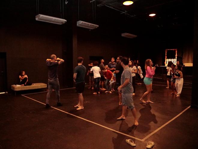 As aulas ocorrem segundas e quartas-feiras, no espaço cultural no shopping