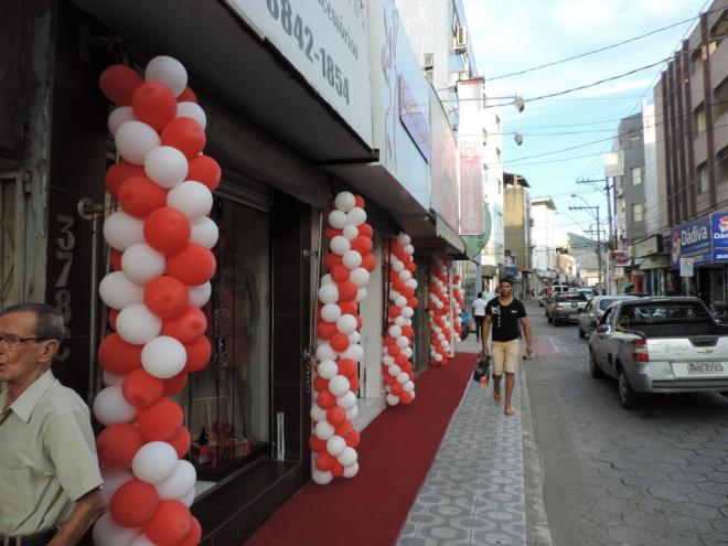 Lojas funcionam de 9h as 20h nesta quarta-feira