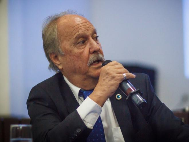Wagner Pires de Sá luta para acertar os vencimentos dos funcionários 
