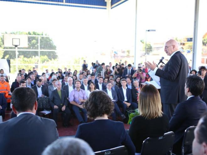 O ministro Osmar Terra assinou nesta sexta-feira o termo que oficializa a parceria, durante solenidade de inauguração da Estação Cidadania, em Brumadinho