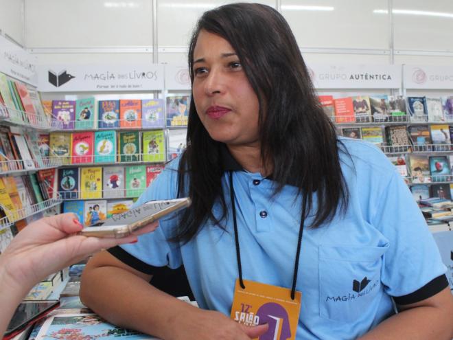 Ângela Barcelos conversou com o Diário do Aço durante a 12ª edição do Salão do Livro