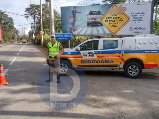Foram 2.780 veículos fiscalizados, sendo 377 autuações por cometimento de infrações de trânsito