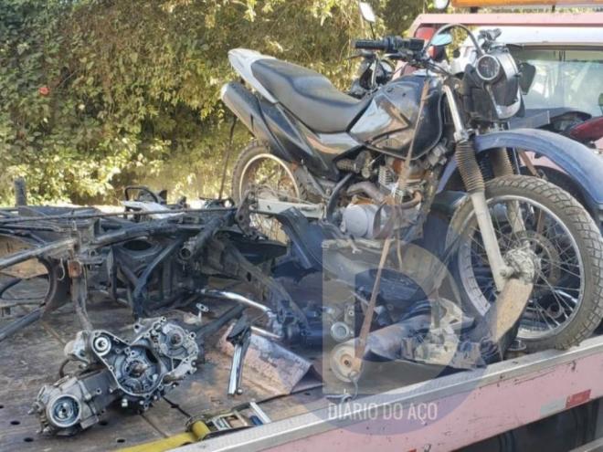 Esta moto Honda Bros foi roubada na BR-458 no início do mês passado