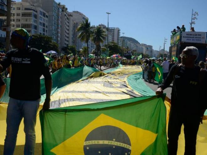 Manifestantes fazem ato, no Rio  de Janeiro, em apoio ao pacote anticrime e a favor da reforma da Previdência  (Tomaz Silva/Agência Brasil)