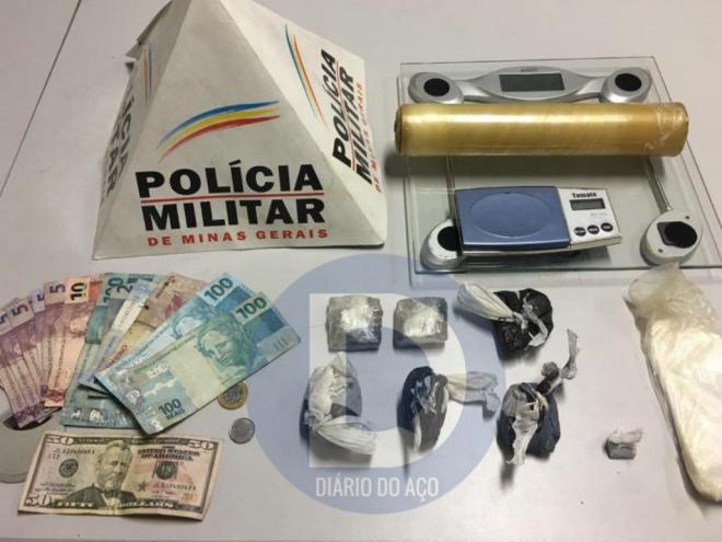 Estes objetos foram apreendidos com os suspeitos abordados no Planalto