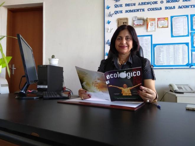 Iniciativa prevê a distribuição mensal e gratuita de revista especializada e material educativo para professores da rede municipal